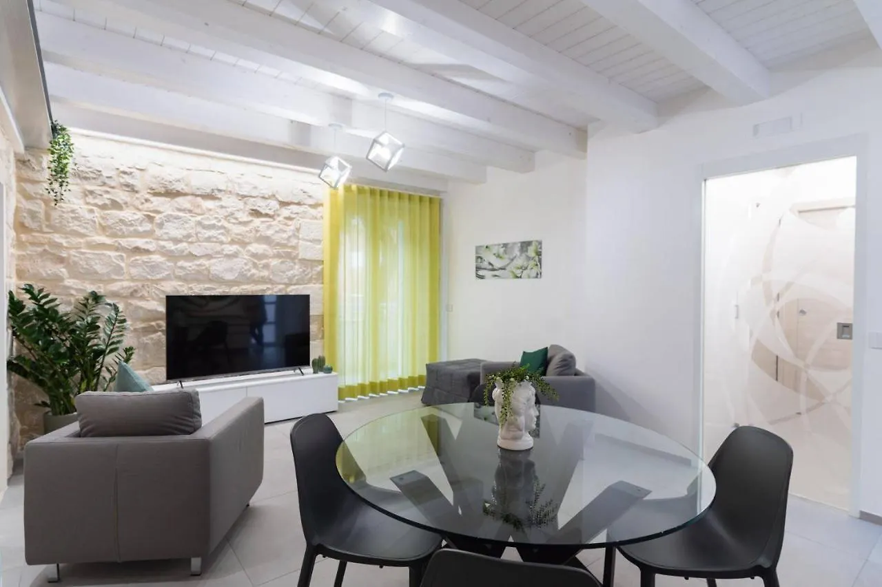 Lovely Modern Apartment Модика Дом отдыха