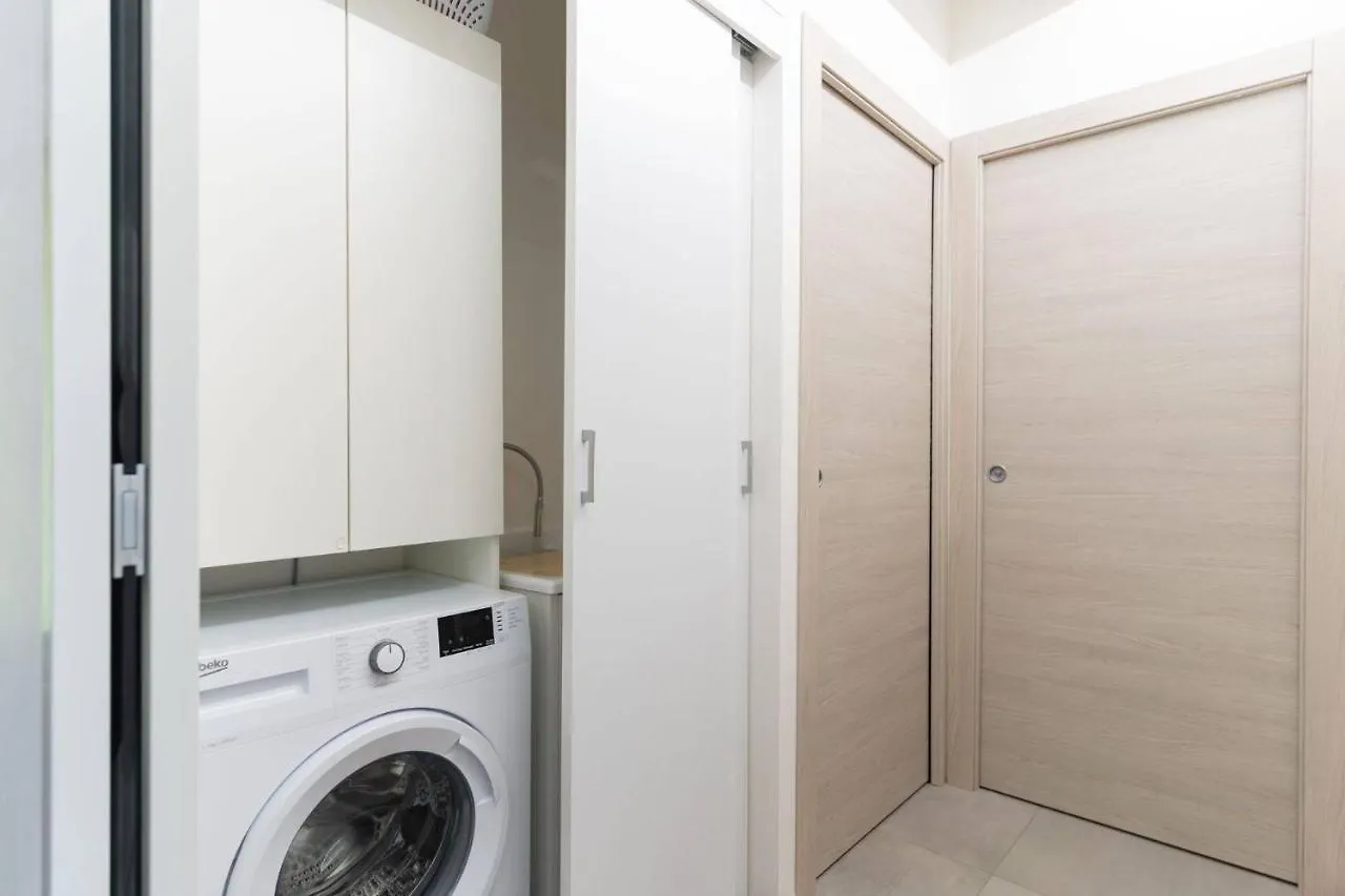 Дом отдыха Lovely Modern Apartment Модика Италия